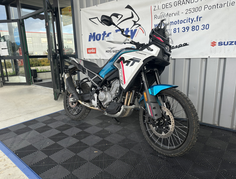 CF MOTO 450 MT