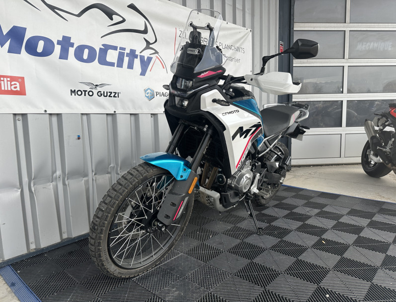 CF MOTO 450 MT