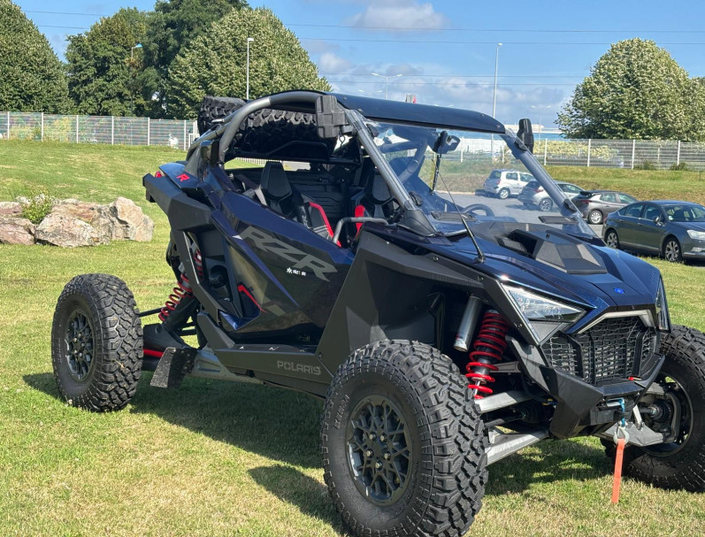 POLARIS RZR PRO R 