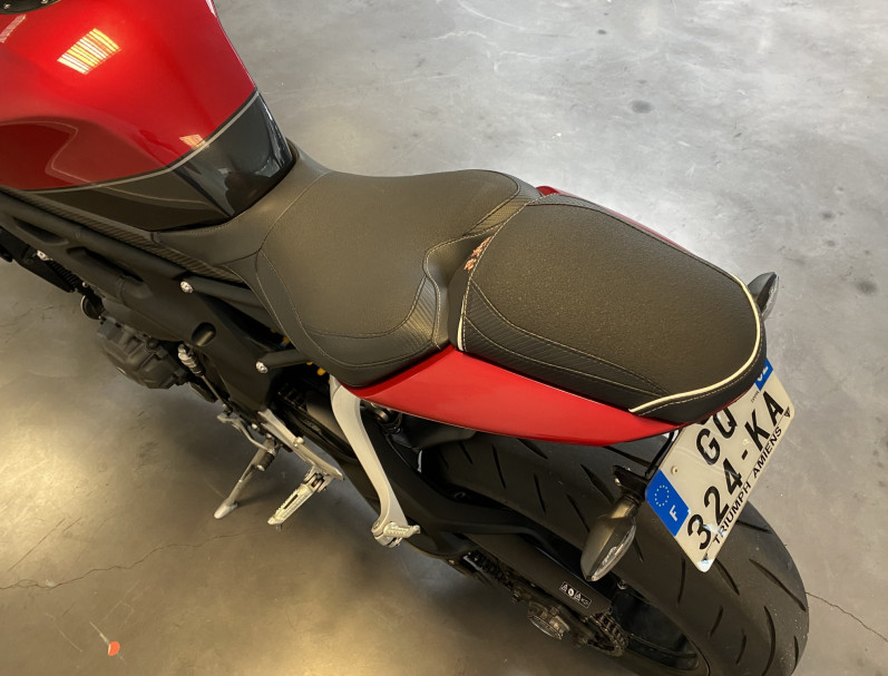 TRIUMPH SPEED TRIPLE 1200 RR