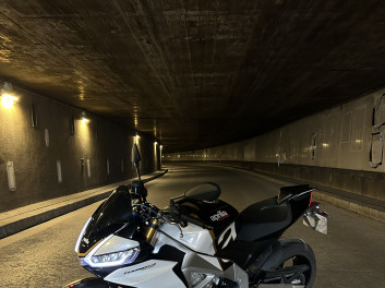 APRILIA TUONO 1100 V4 FACTORY