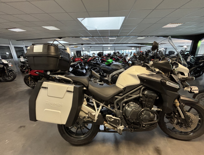 TRIUMPH TIGER 1200 EXPLORER