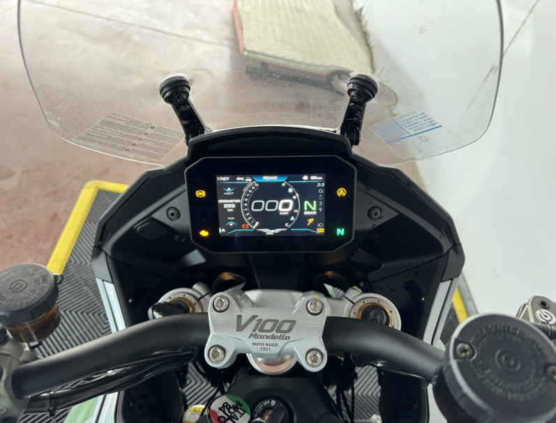 MOTO GUZZI V100  MANDELLO S