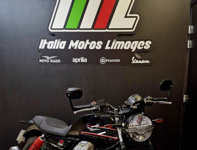 MOTO GUZZI V7 STONE