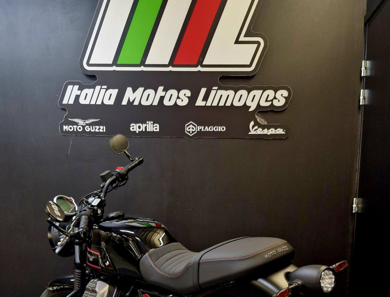 MOTO GUZZI V7 STONE