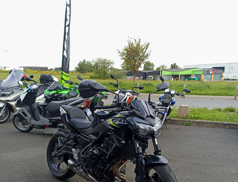 KAWASAKI Z650 - Z650