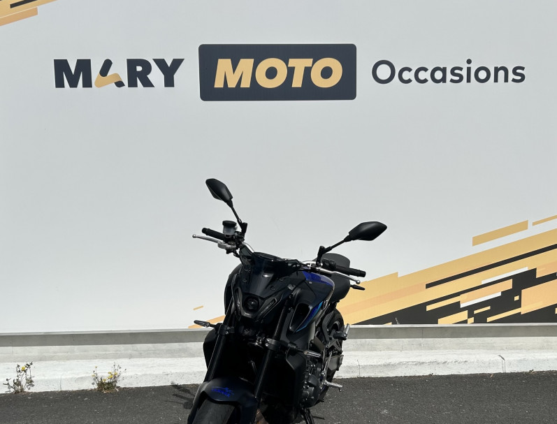 YAMAHA MT-09