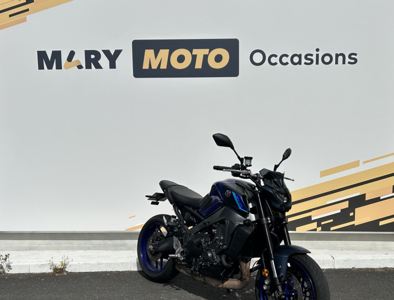 YAMAHA MT-09