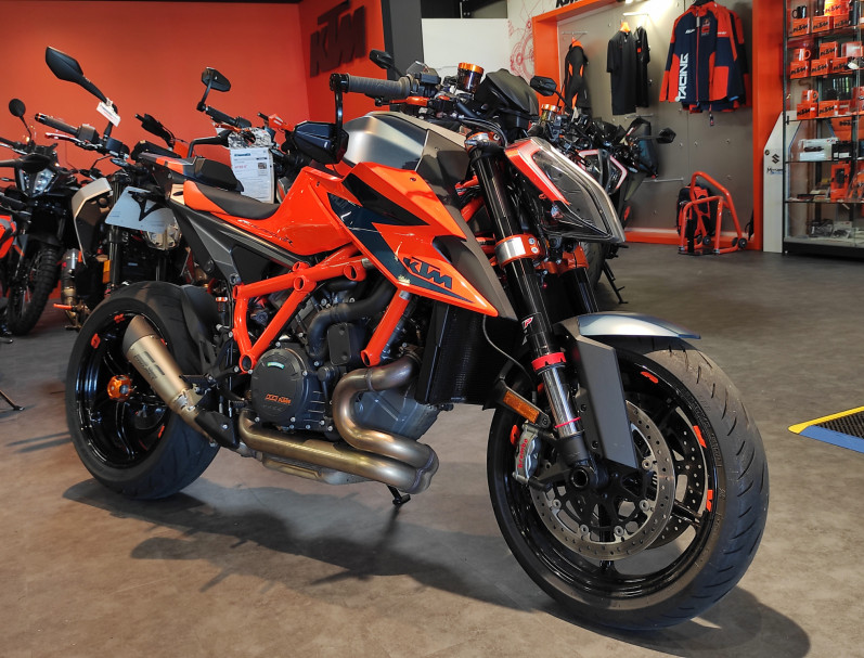 KTM 1290 SUPER DUKE R