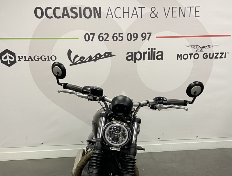 TRIUMPH Bonneville Bobber 1200 2017