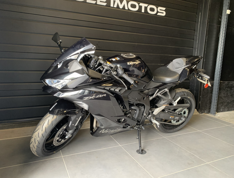 KAWASAKI ZX-4R