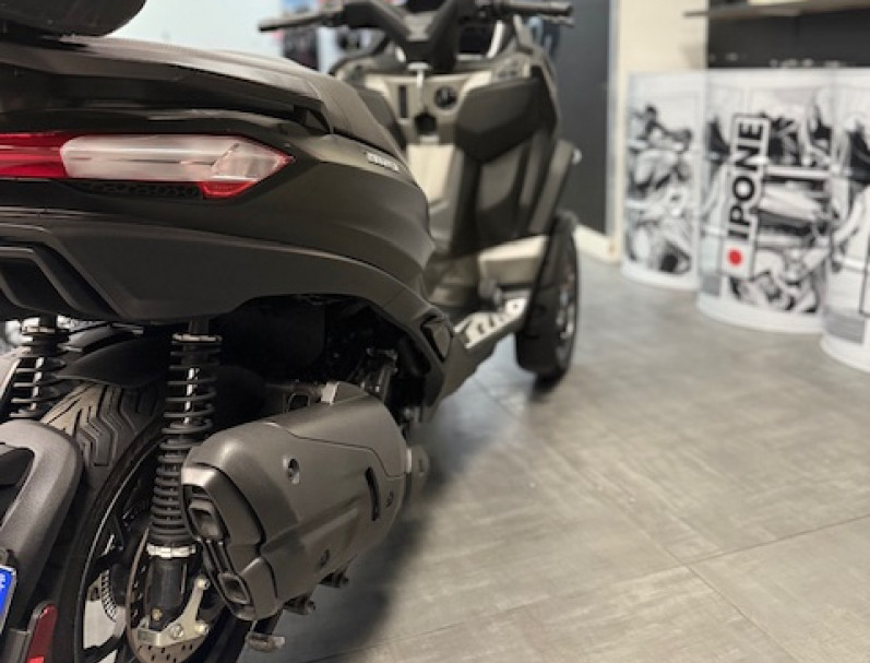 PIAGGIO MP3 530 HPE EXCLUSIVE