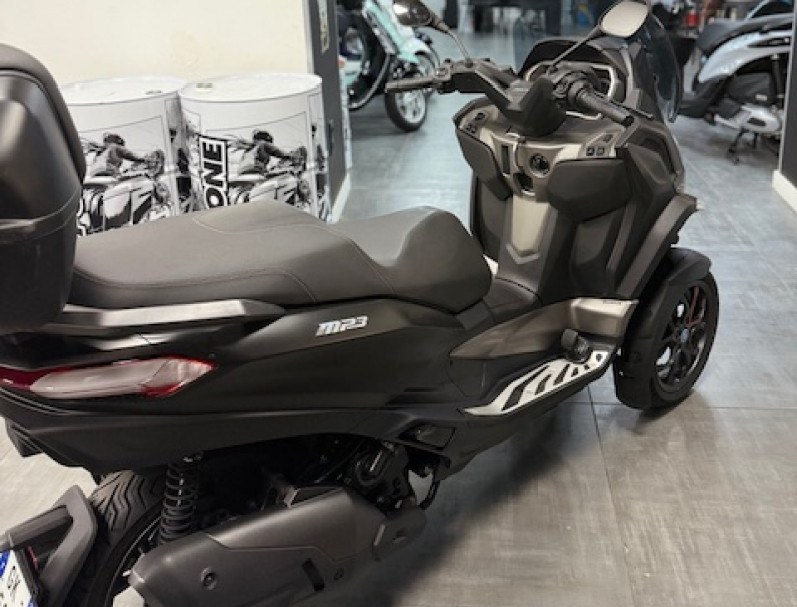 PIAGGIO MP3 530 HPE EXCLUSIVE