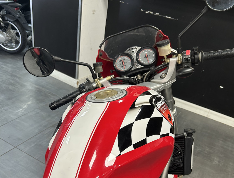 DUCATI Monster 916 S4