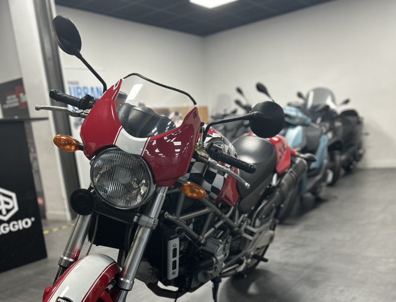 DUCATI Monster 916 S4