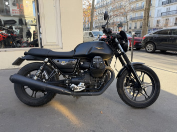 MOTO GUZZI V7 III STONE 750 - NOIR MAT 