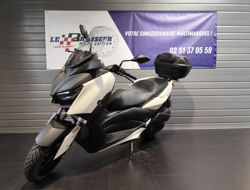 YAMAHA XMAX 300