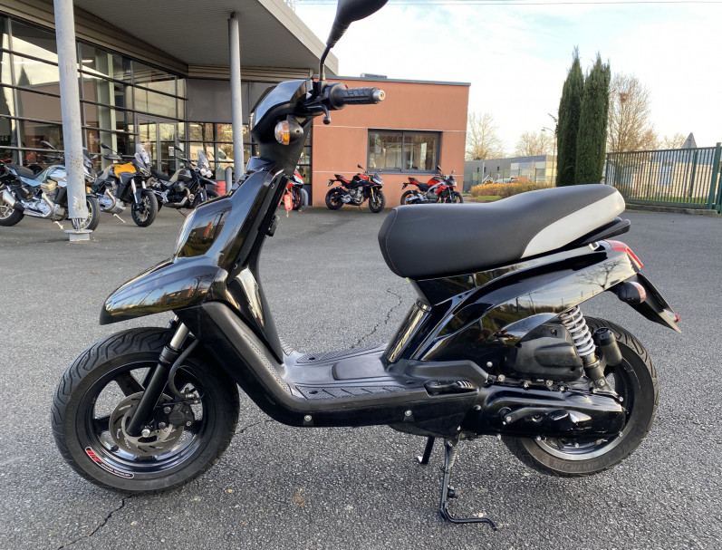 MBK BOOSTER 12 POUCES