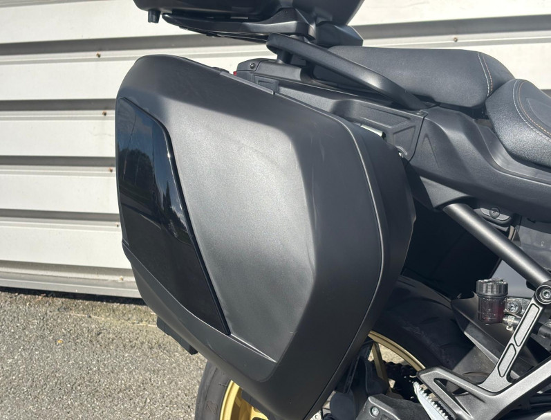 YAMAHA TRACER 9 GT + MIDNIGHT BLACK