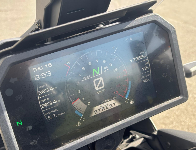 YAMAHA TRACER 9 GT + MIDNIGHT BLACK