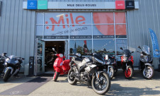 APRILIA TUONO 125 - OCCASION 0KM - Garantie 12/2026