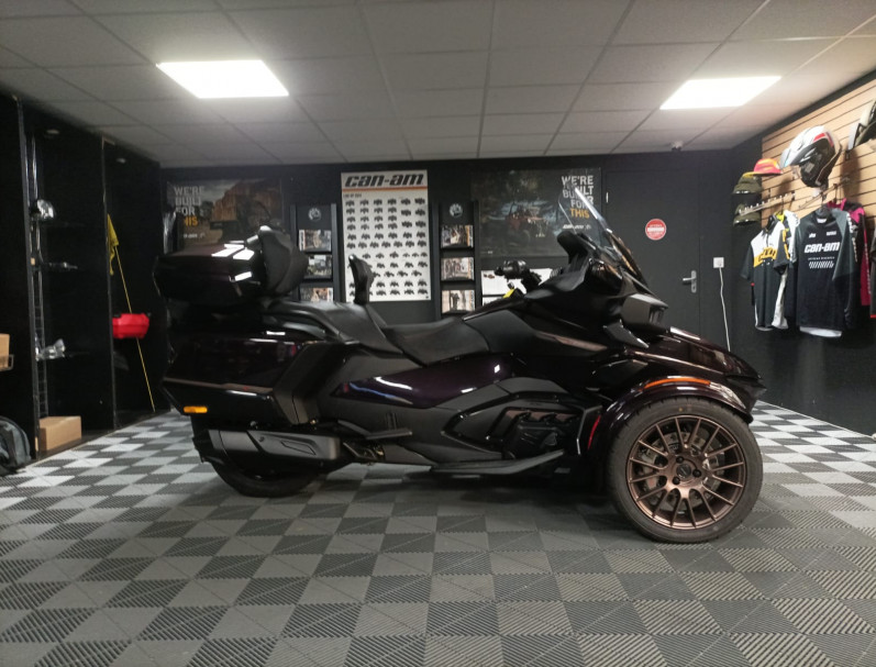 CAN-AM SPYDER RT LIMITED SEA TO SKY 0KM