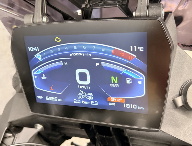 VOGE DS900X BLACK NIGHT 1800kms