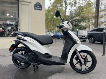 PIAGGIO LIBERTY S 125 Iget BLANC - 1ER MAIN