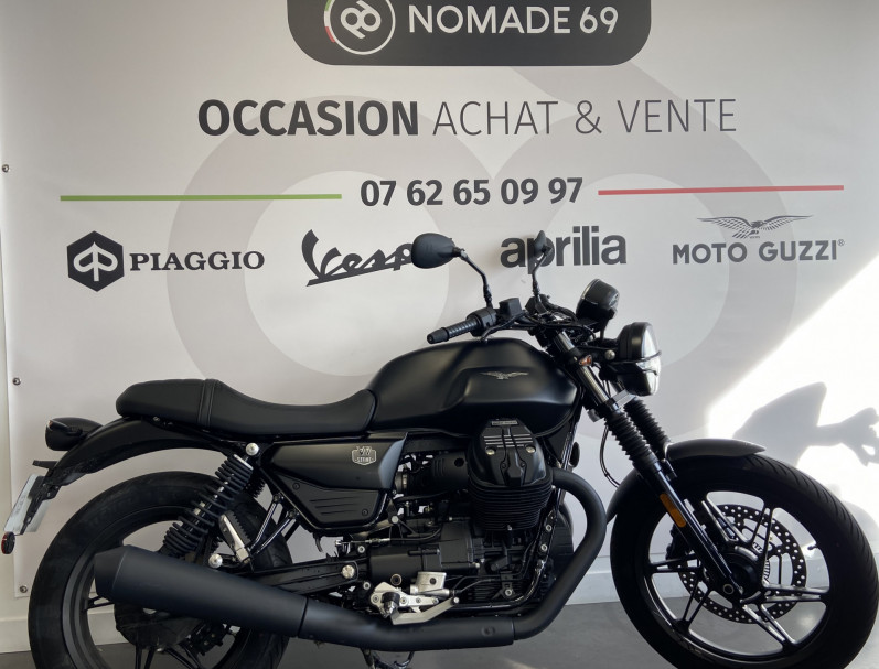 MOTO GUZZI V7 STONE 850 2025