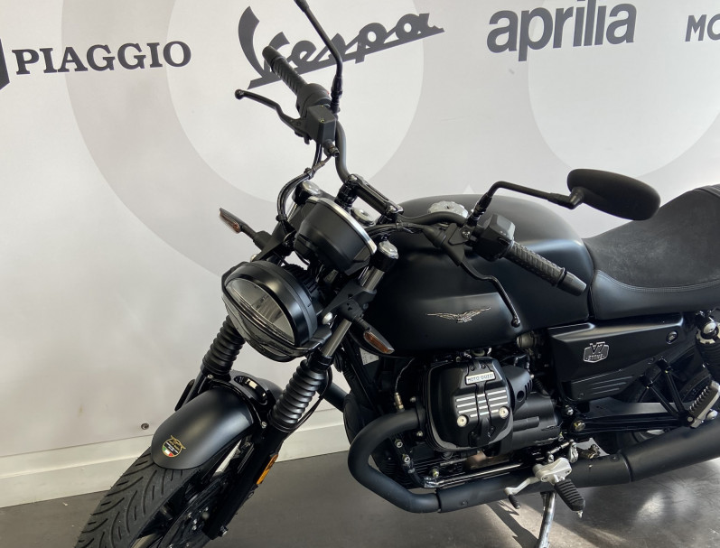 MOTO GUZZI V7 STONE 850 2025