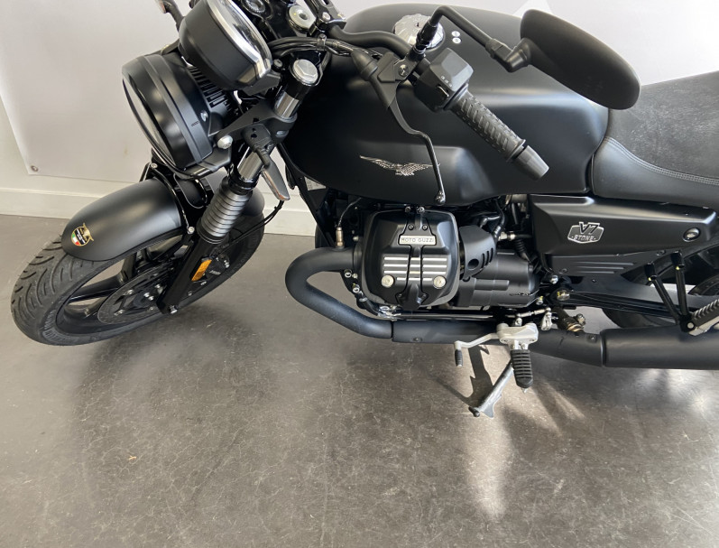 MOTO GUZZI V7 STONE 850 2025
