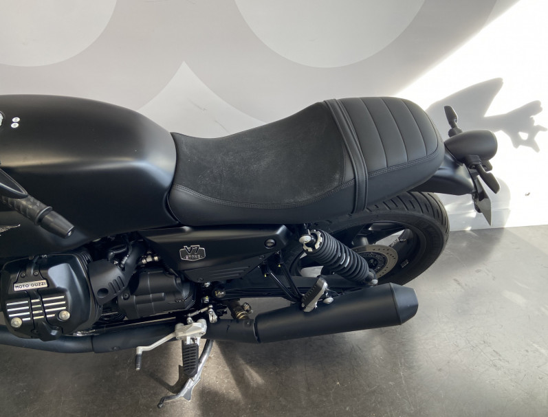 MOTO GUZZI V7 STONE 850 2025