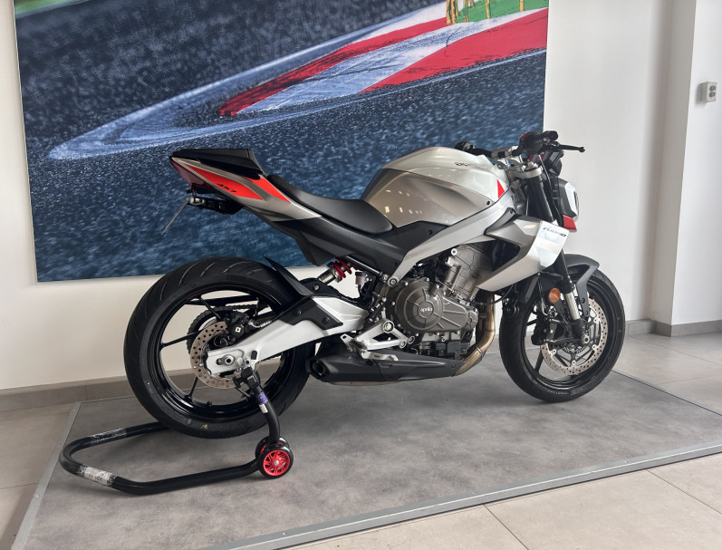 APRILIA TUONO 457