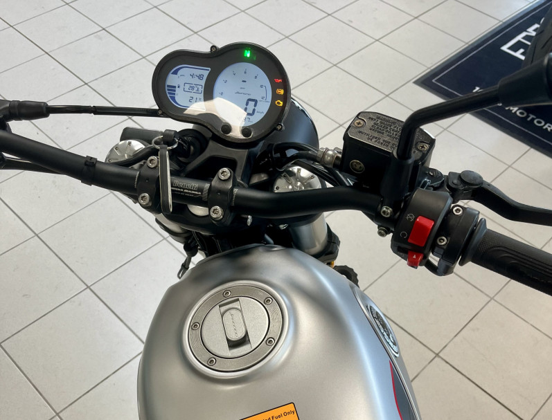 BENELLI LEONCINO 500