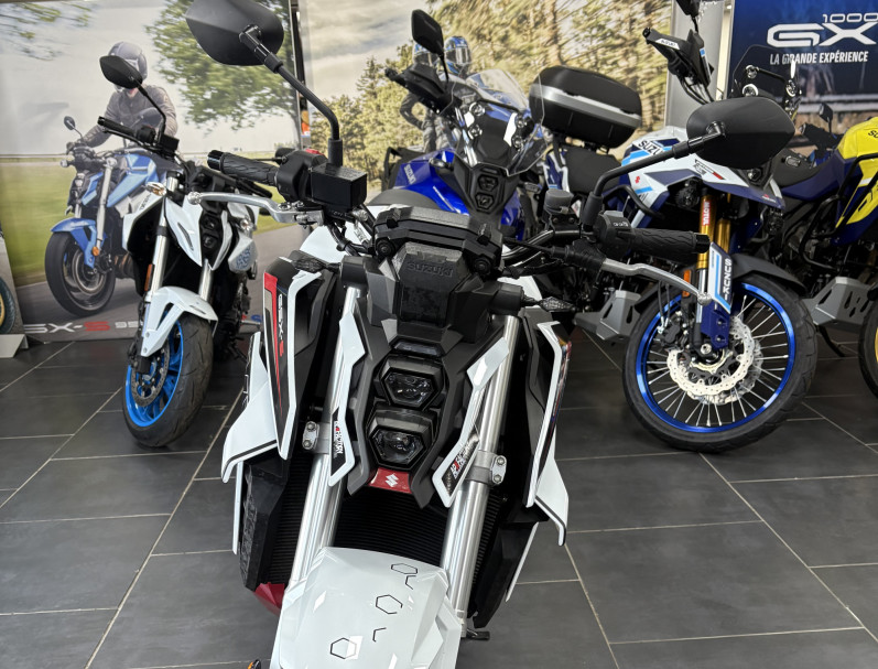 SUZUKI SUZUKI GSX-S 950 A2 (OU "FULL")