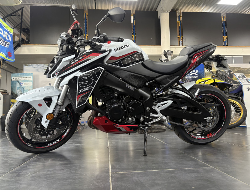 SUZUKI SUZUKI GSX-S 950 A2 (OU "FULL")