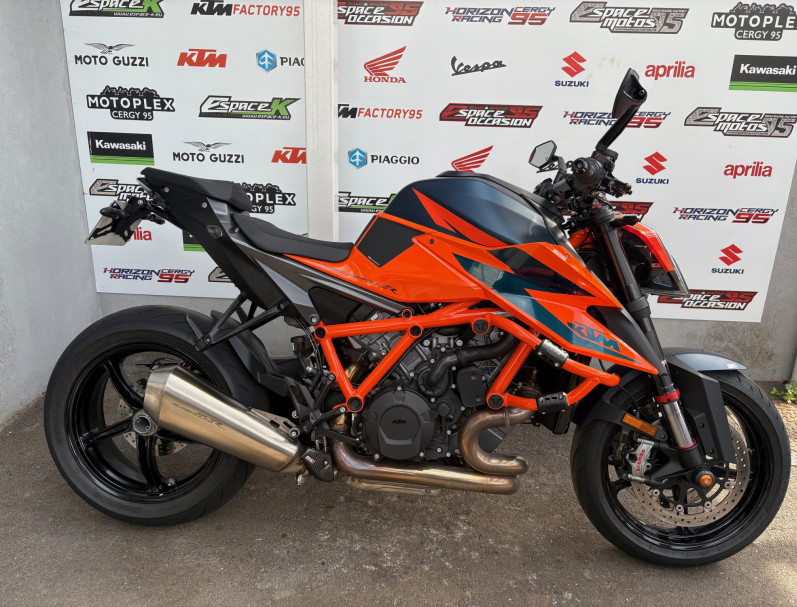 KTM 1290 SUPER DUKE R