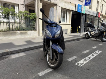 MBK SKYCRUISER 125 CC BLEU BRILLANT VENDU DANS L
