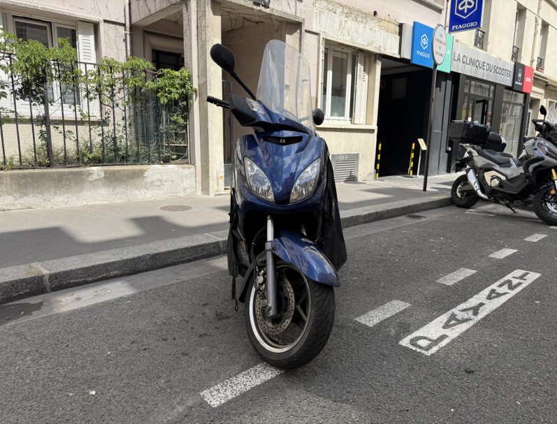 MBK SKYCRUISER 125 CC BLEU BRILLANT VENDU DANS L