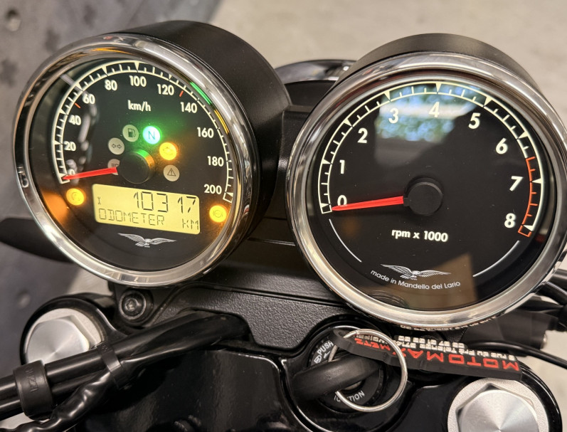 MOTO GUZZI V7 850 SPECIAL