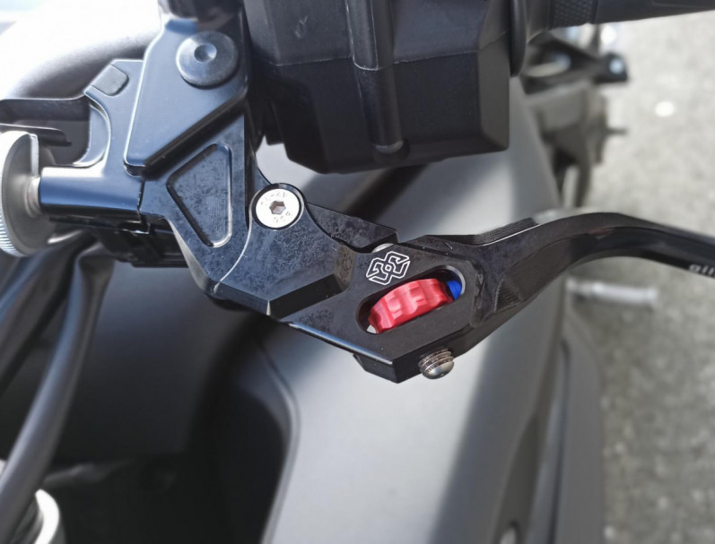YAMAHA MT-10