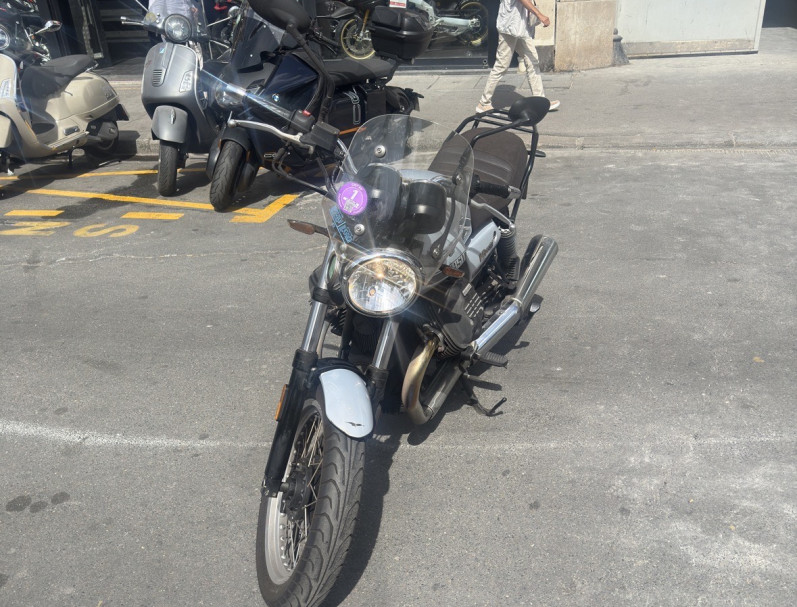 MOTO GUZZI V7 SPECIAL