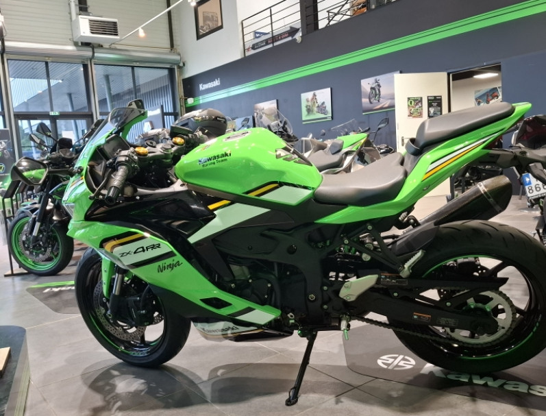 KAWASAKI ZX4RR PACK PERF