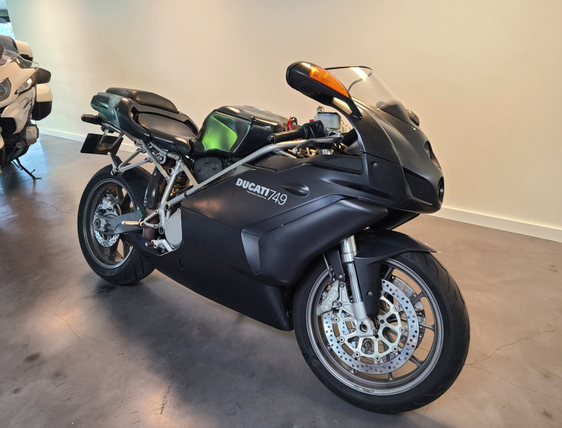DUCATI 749 DARK