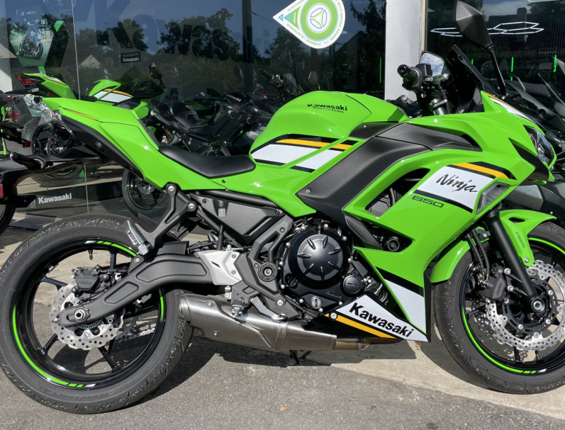 KAWASAKI NINJA 650