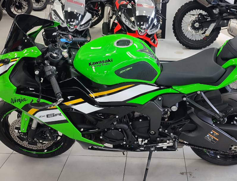 KAWASAKI ZX-6R 636