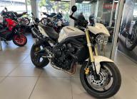 TRIUMPH STREET TRIPLE 675