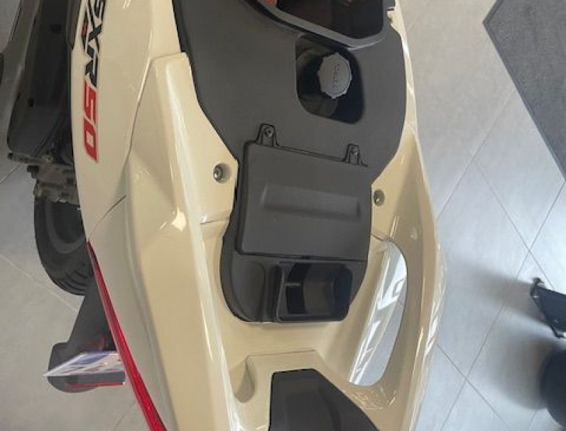 APRILIA SXR 50 - GARANTIE 1 AN - 1ERE MAIN