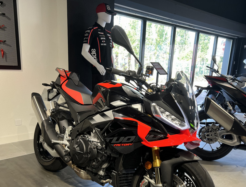 NEW APRILIA TUONO 1100 V4 FACTORY E5+ 2025