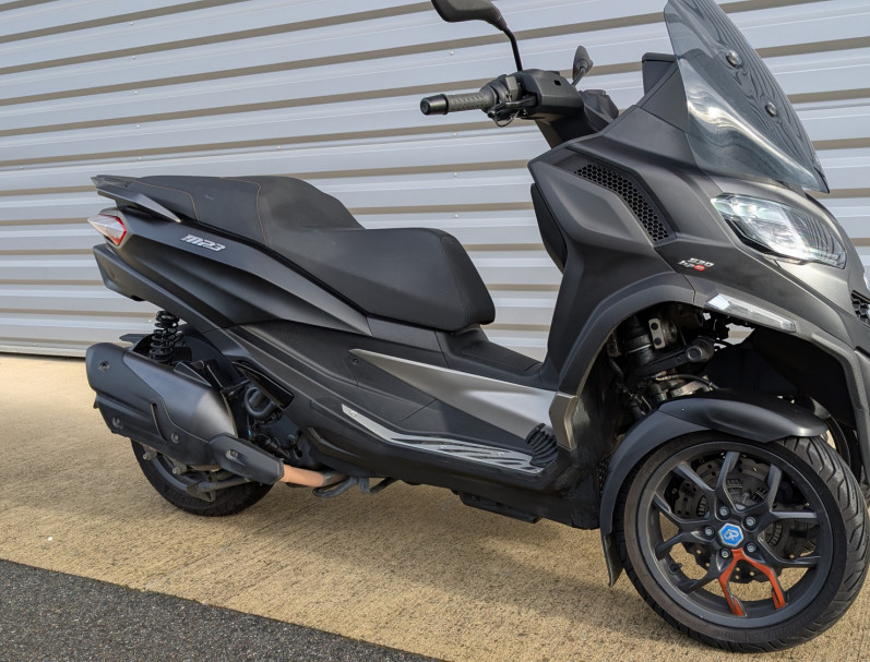 PIAGGIO MP3 530 HPE EXCLUSIVE